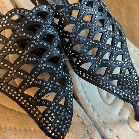 New Berkley Jensen Black Thong Wedge Slip On Sandal Chainmail Sparkle 7 - Picture 12 of 13